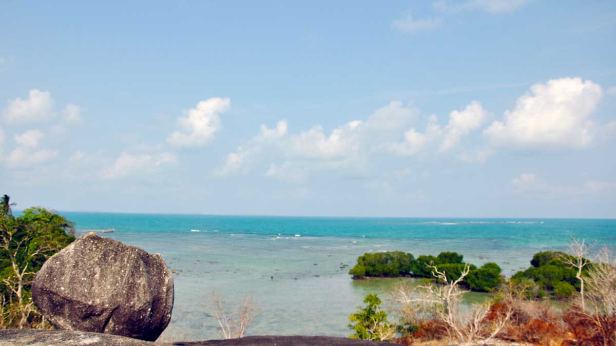 Batu Buyong Belitung Timur