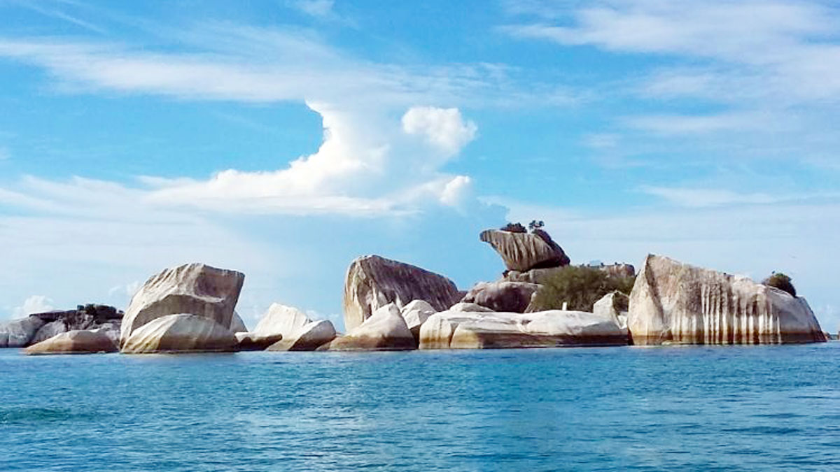 Batu Garuda Belitung