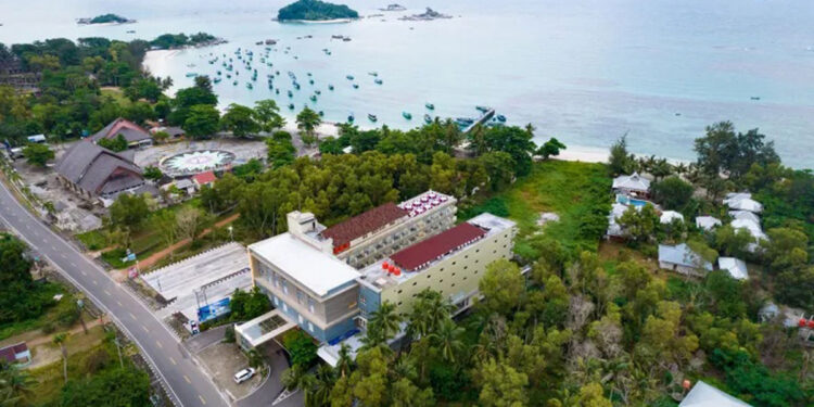 Hotel Dafam Resort Belitung