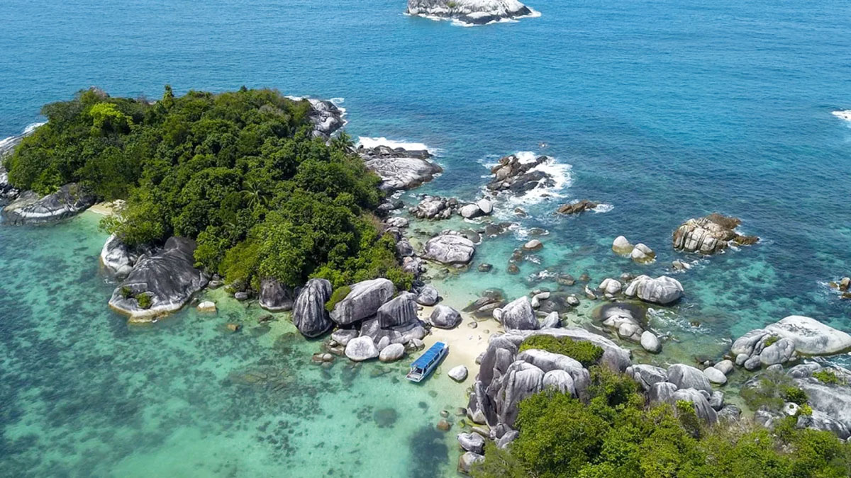 Pulau Tukok Kik Mai Belitung
