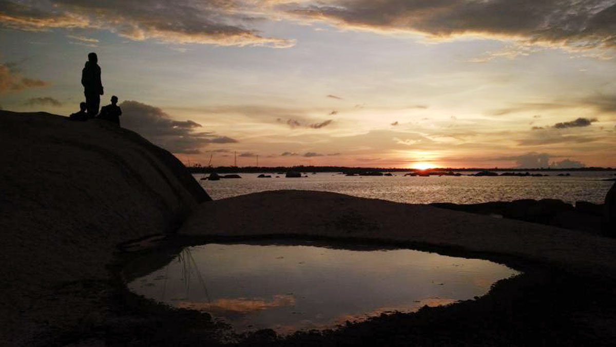Sunset Tanjung Tinggi Tinggi Belitung