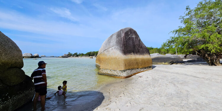 rute singapura tanjungpandan belitung