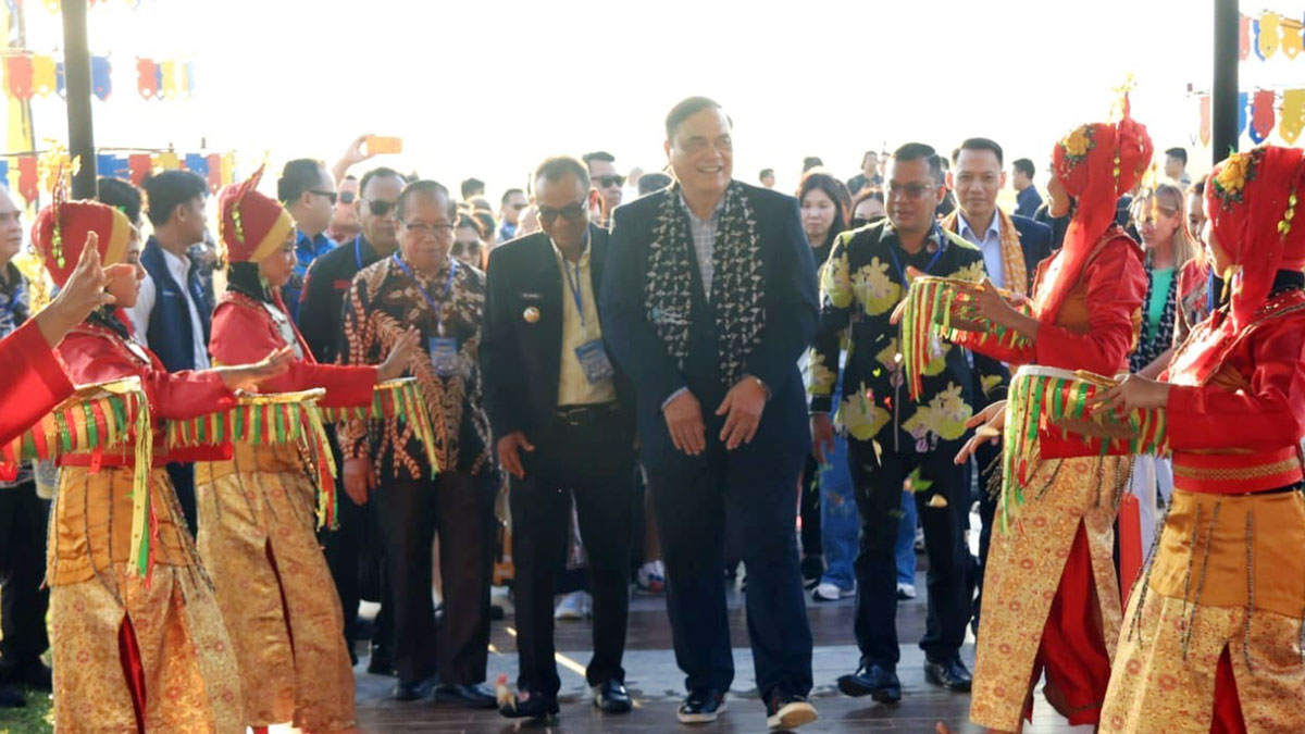 penerbangan singapura belitung